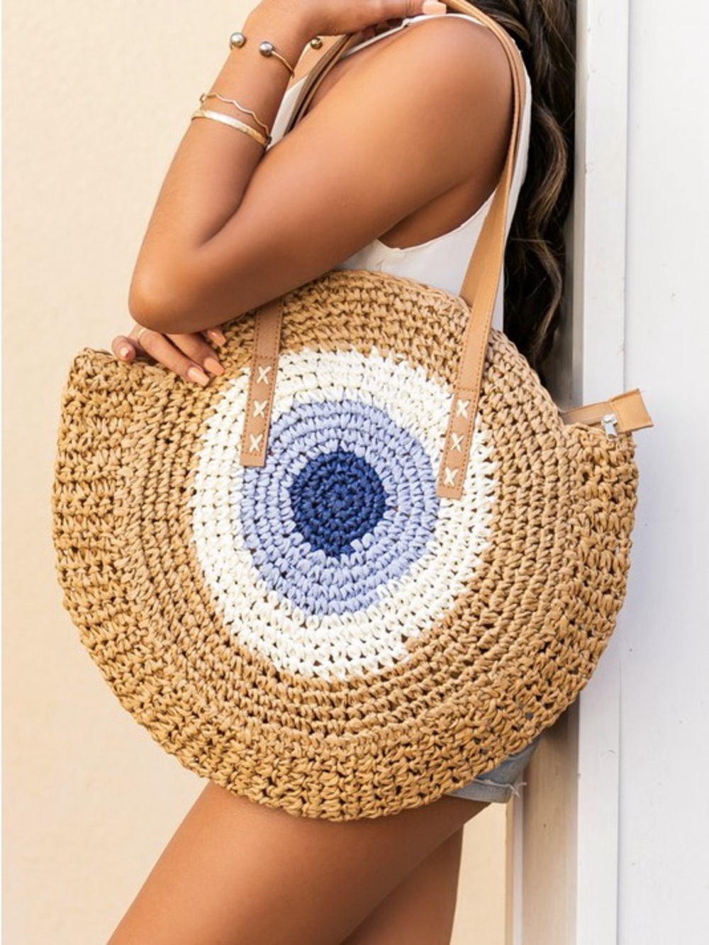 STRAW CIRCLE TOTE